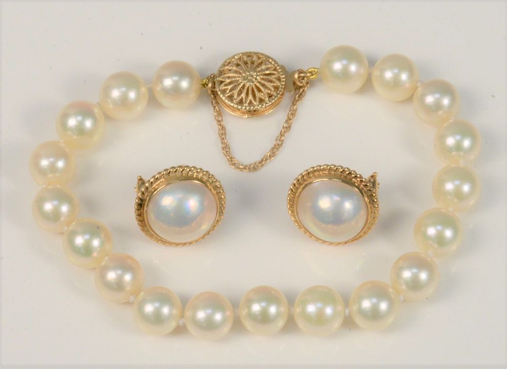 Appraisal: Three Piece Pearl Suite to include karat gold clasp and