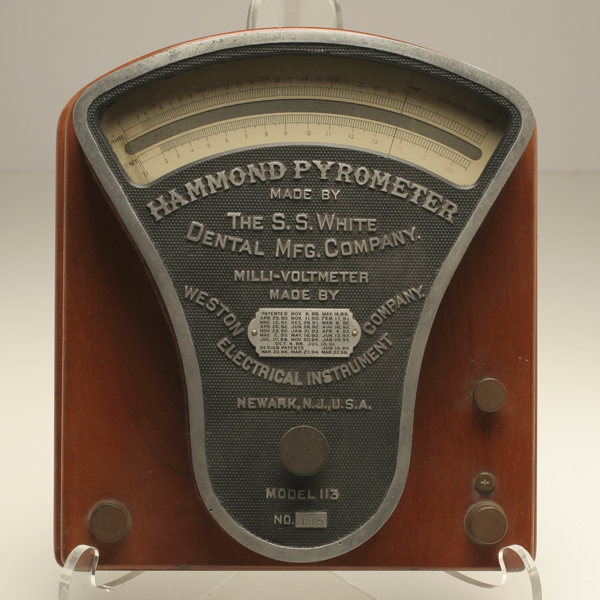 Appraisal: Hammond Pyrometer made by the S S White Dental Mfg