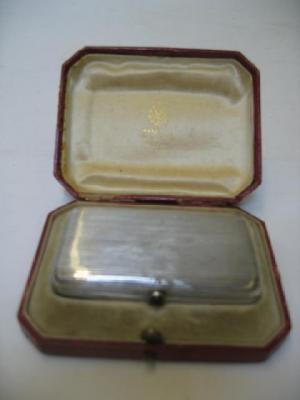 Appraisal: A RUSSIAN CIGARETTE CASE maker Michael Eulampjevich Pechin marked of