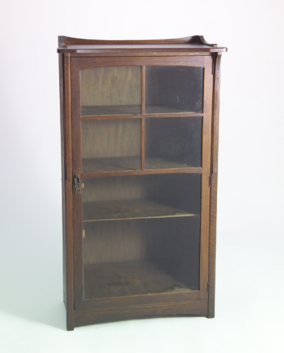 Appraisal: LIFETIME Puritan Line single-door bookcase with mullioned top and long