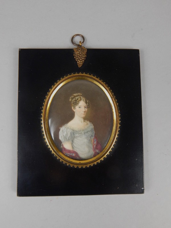 Appraisal: thC School Portrait miniature of a lady wearing a blue