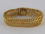 Appraisal: A yellow metal tests carat gold bracelet approx cm long