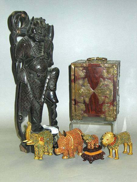 Appraisal: A group of small Asian decorations including a Chinese wood