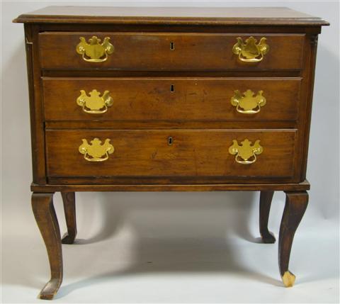 Appraisal: AMERICAN QUEEN ANNE STYLE LOWBOY made up of th century