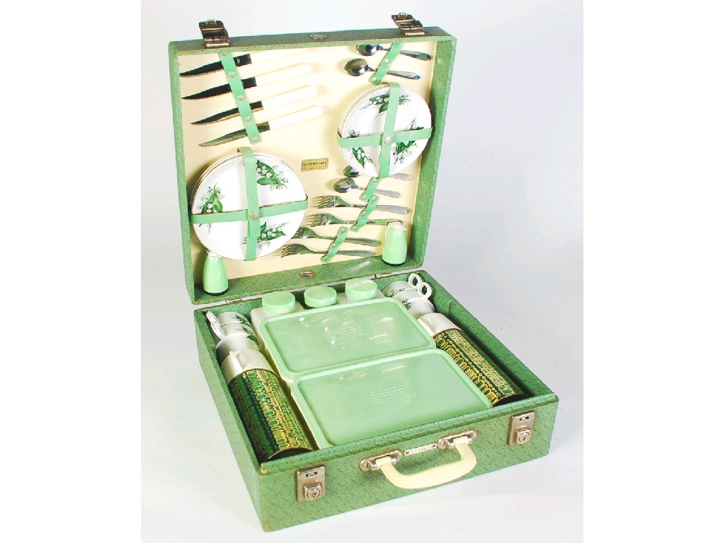 Appraisal: LATE 's 'BRAXTON' PICNIC SET in case complete and as