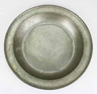 Appraisal: th c American pewter charger with touchmark for Thomas Danforth