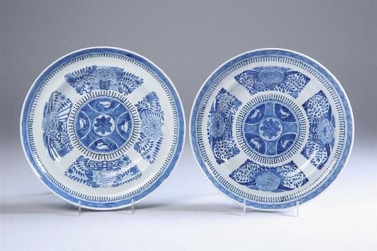 Appraisal: SIX PIECES CHINESE BLUE AND WHITE FITZHUGH SOUP PLATES Late