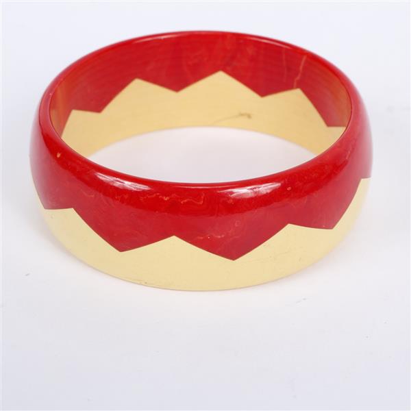 Appraisal: Two Tone Laminated Bakelite Zig Zag Bangle Bracelet dia