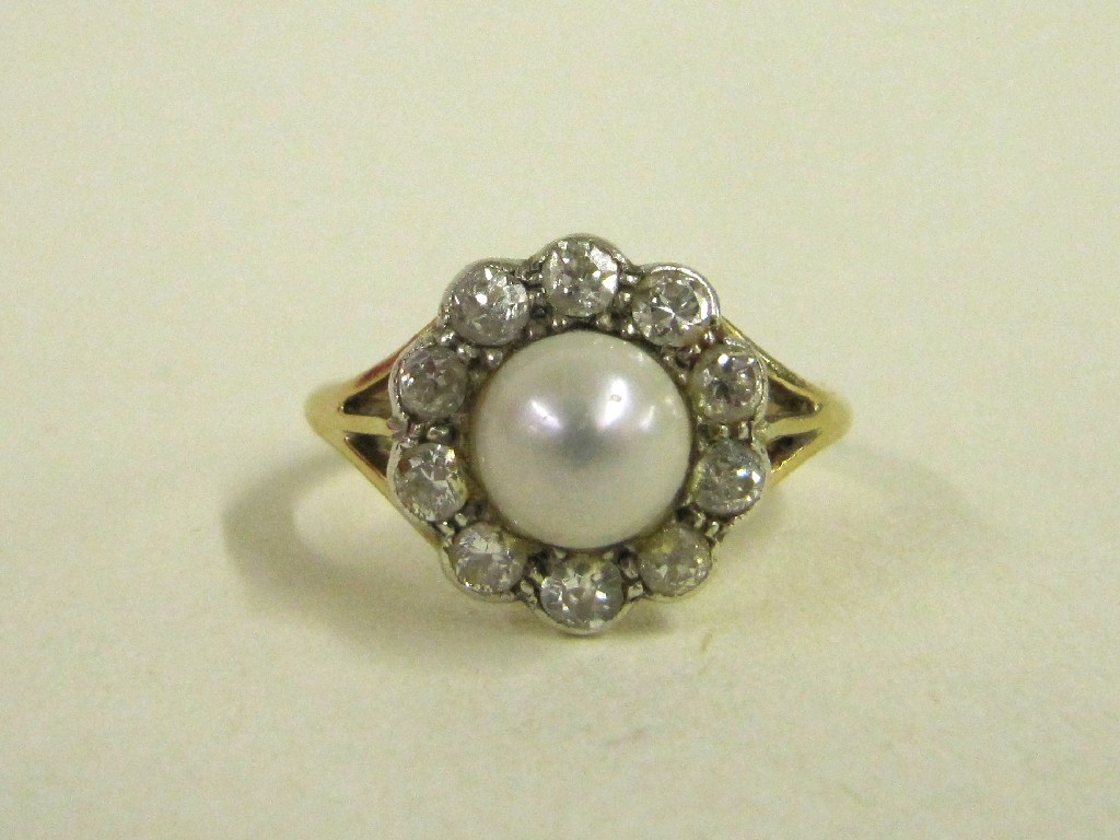 Appraisal: Eighteen carat gold cultured pearl and diamond cluster ring