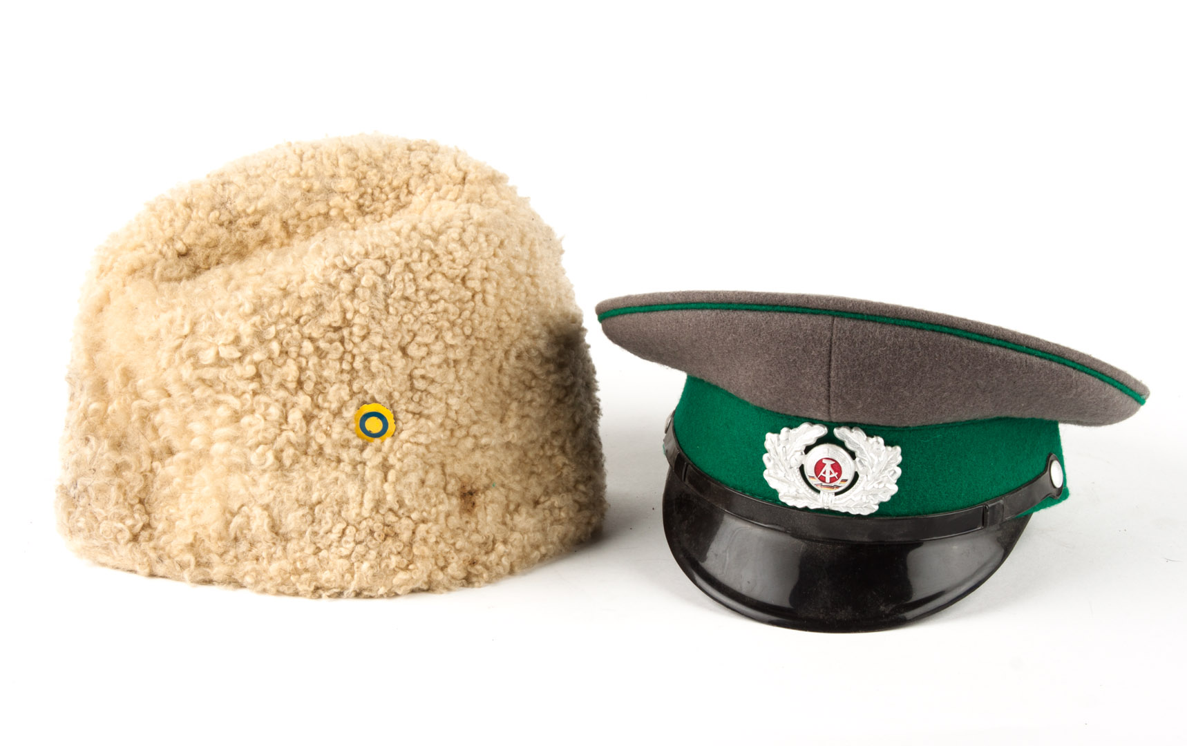 Appraisal: East German soldier's cap and a German wool cap the