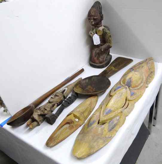 Appraisal: Lot various ethnic wood carvings '' to '' Length