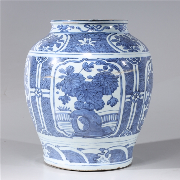 Appraisal: Large Chinese blue and white porcelain jar in custom box