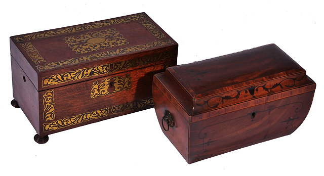 Appraisal: AN EARLY VICTORIAN ROSEWOOD AND BRASS INLAID TEA CADDY of