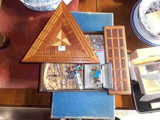 Appraisal: A COLLECTION OF SUNDRIES CRIBBAGE BOARDS ETC