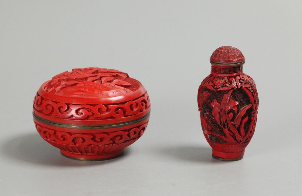 Appraisal: Chinese cinnabar wares a cover box in diameter and a