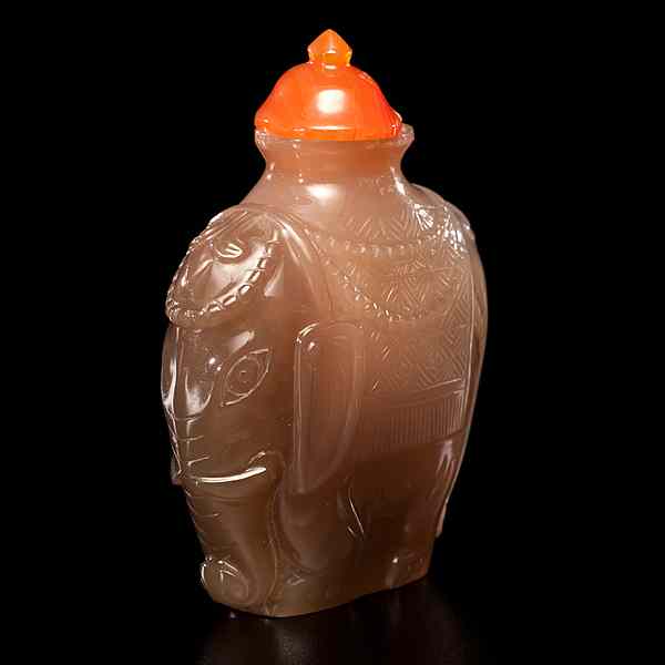 Appraisal: Chinese Agate Snuff Bottle Chinese th century A well hollowed