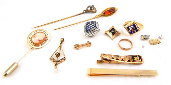 Appraisal: JEWELRY miscellaneous pieces of jewelry K items include a tie