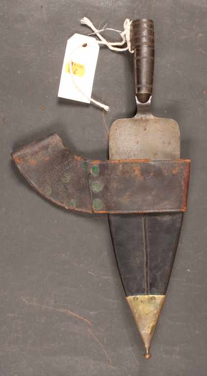 Appraisal: U S model trowel bayonet Model with U S rifle