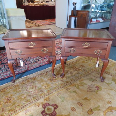 Appraisal: Pair of Night Stands Queen Anne legs with drawer