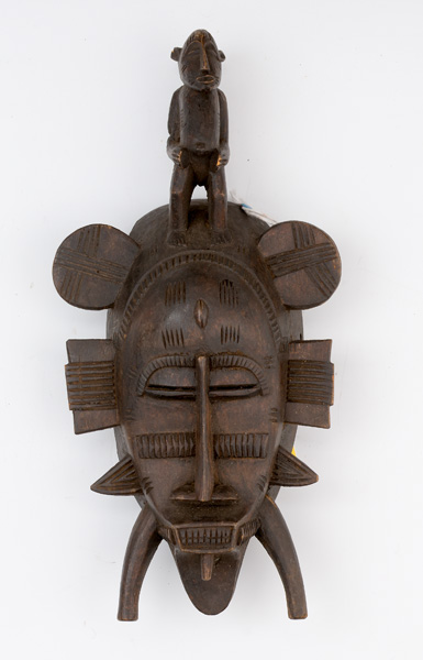 Appraisal: This is a Kpelie mask also called a Kulie or