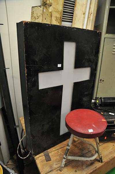 Appraisal: A WOODEN LIGHT BOX WITH CROSS PATTERN