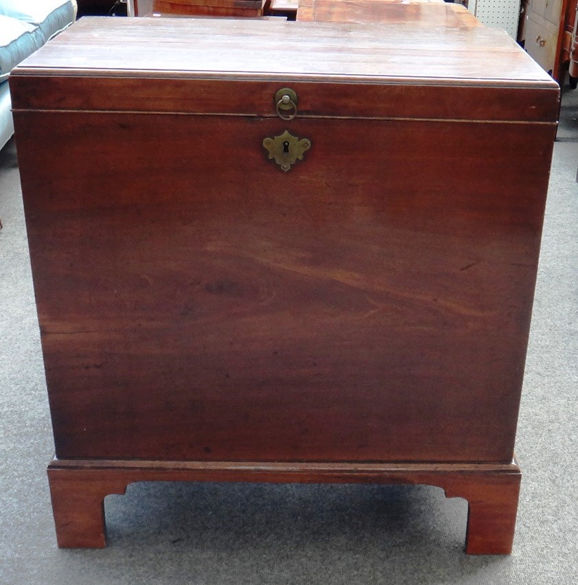 Appraisal: A mid th century mahogany chest with rectangular lift lid