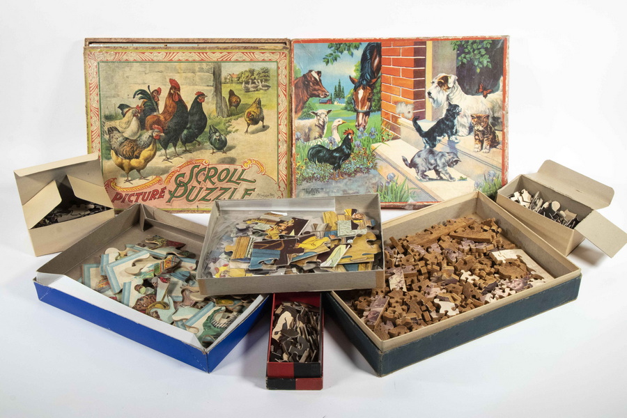 Appraisal: CHILDREN'S PUZZLES Lot of Assorted Vintage Puzzles incl McLoughlin Bros