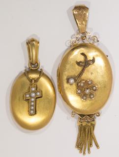 Appraisal: Lot of Victorian pearl and k yellow gold lockets-pendants with