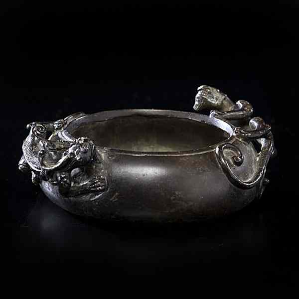 Appraisal: Chinese Bronze Water Coupe Chinese th century A bronze water