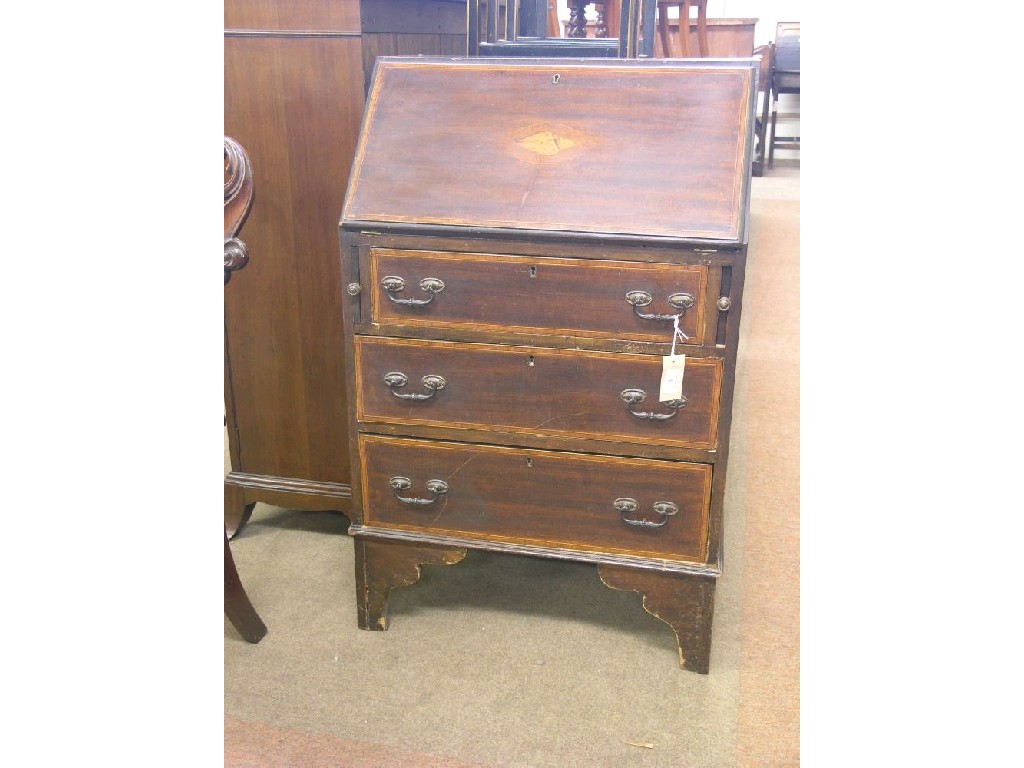 Appraisal: An Edwardian inlaid mahogany lady's bureau fall-front inlaid with conch