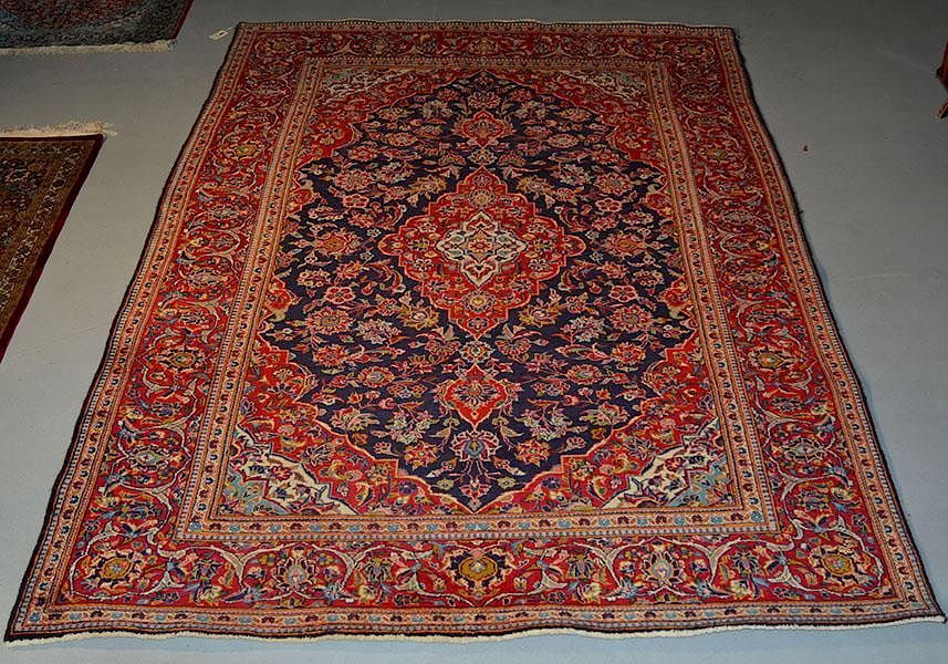 Appraisal: Persian Oriental Rug ' x ' wool Persian Oriental rug