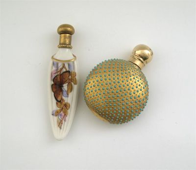 Appraisal: A late Victorian silvergilt mounted porcelain scent flask decorated with