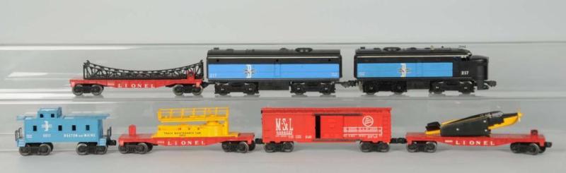 Appraisal: Lionel No O-Gauge Freight Train Set Description Post-war Includes original