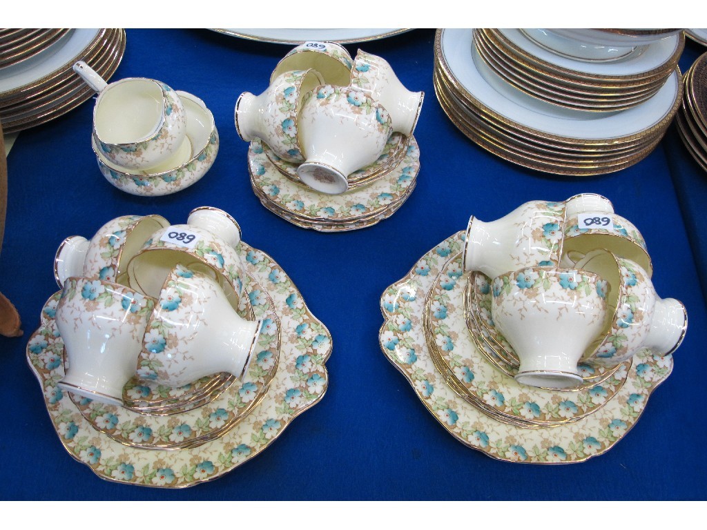 Appraisal: Paragon 'Garland' twelve setting teaset