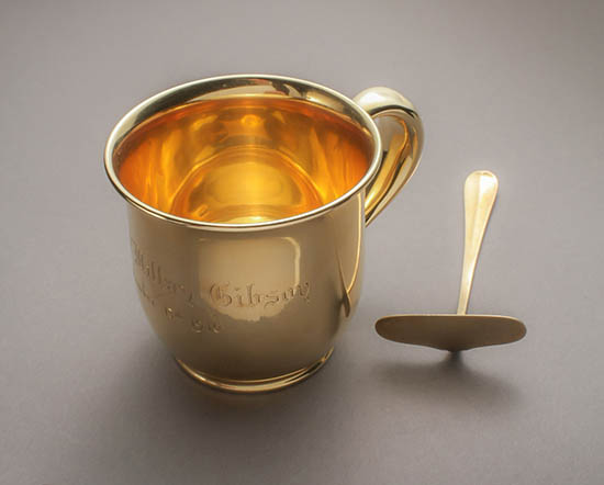 Appraisal: American -Karat Yellow-Gold Youth Cup and Food Pusher Cup with