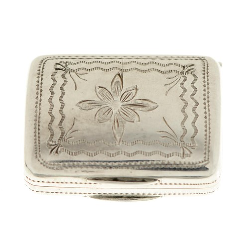 Appraisal: A Victorian silver vinaigrette the lid engraved with two leafy