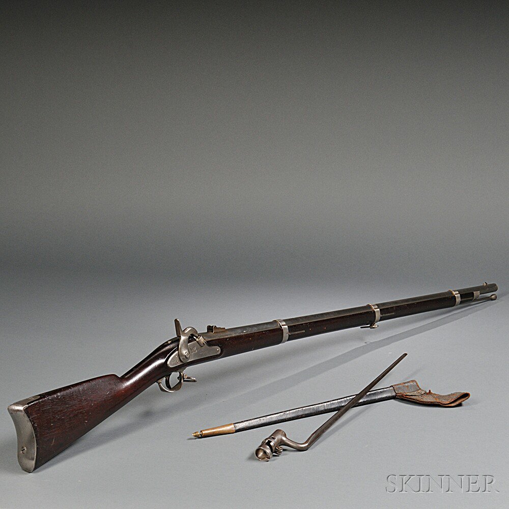 Appraisal: Model Trenton Rifle-musket c walnut stock with a cartouche on