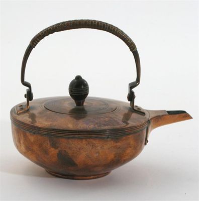 Appraisal: A Jan Eisenloeffel copper kettle and cover probably manufactured by