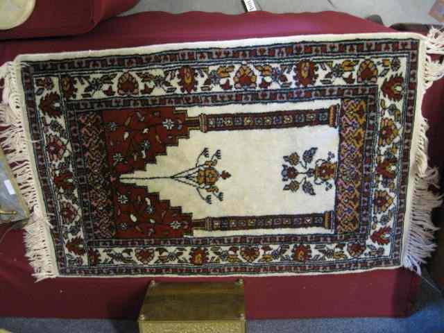 Appraisal: Hamadan Persian Handmade Mat floral on ivory field ' ''