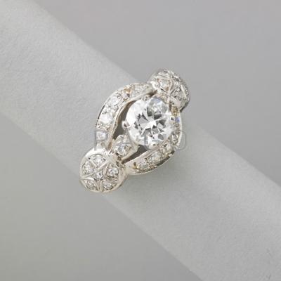 Appraisal: DIAMOND K WHITE GOLD DINNER RING OEC diamond approx cts