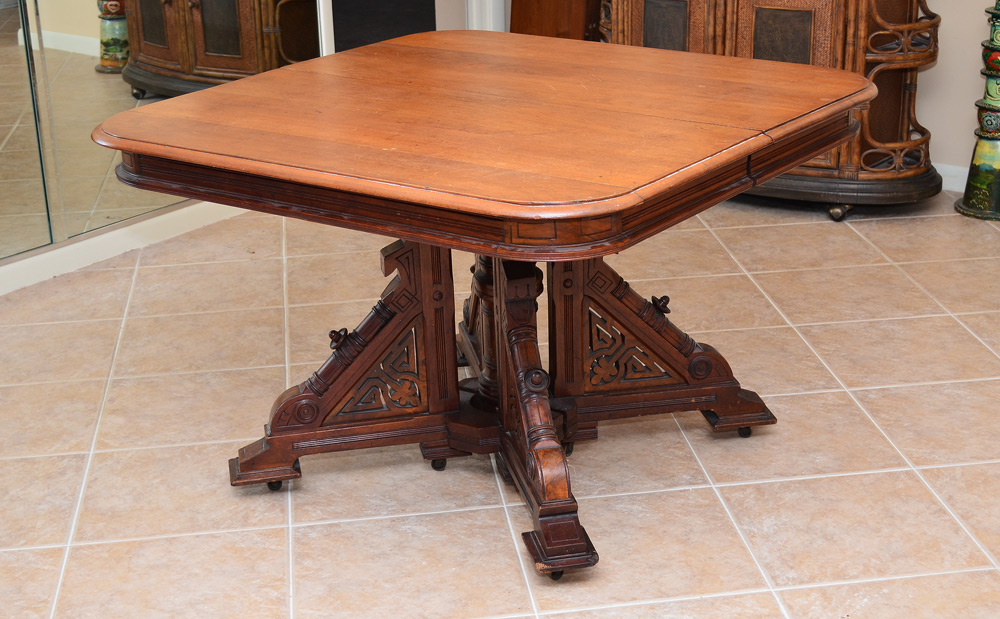 Appraisal: JACOBEAN STYLE EXTENSION DINING TABLE WITH LEAVES Walnut table with