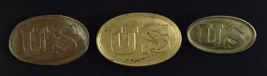 Appraisal: LOT OF NON-EXCAVATED US BUCKLES Model small US with three