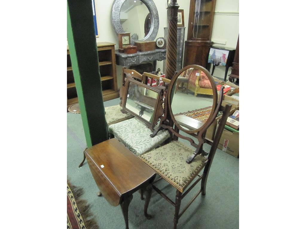 Appraisal: Mahogany drop leaf table wine table three chairs two mirrors