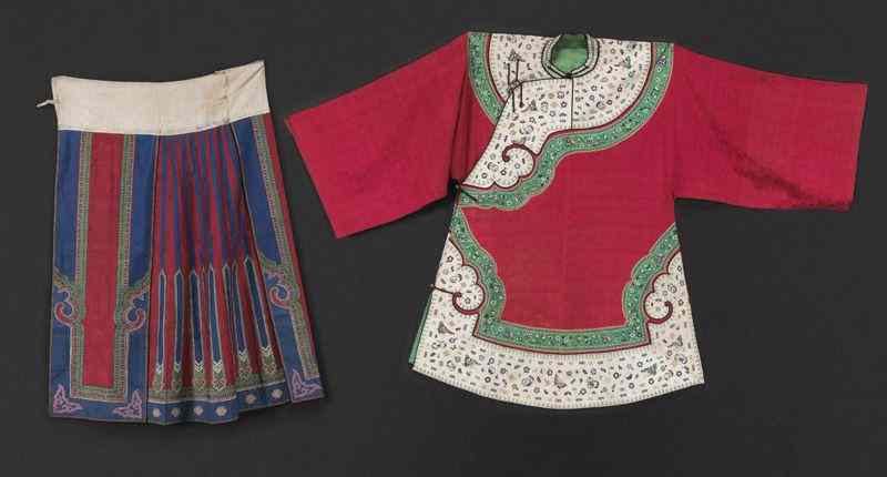 Appraisal: Chinese Qing embroideries robe ''H x ''W skirt ''H x