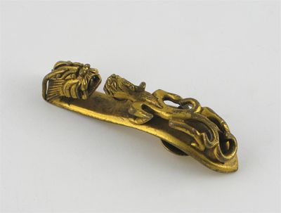 Appraisal: A Chinese gilt bronze belt hook cast with a chilong