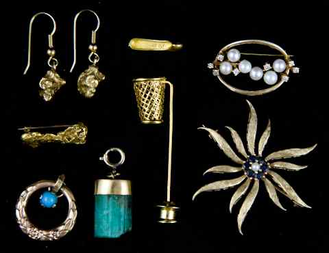 Appraisal: GROUP OF LADY'S GOLD JEWELRY including a gold sapphire and