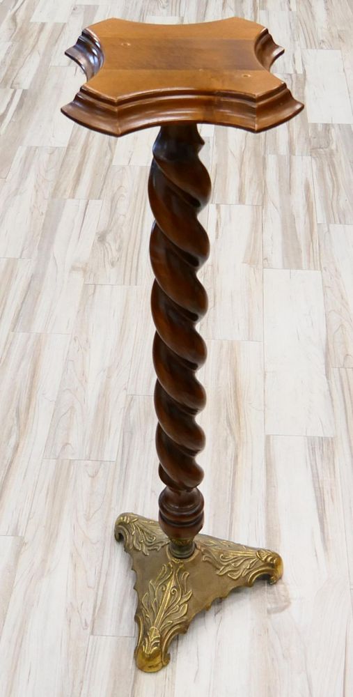 Appraisal: VINTAGE CARVED WOODEN TWIST PEDESTAL w BRASS BASE Vintage carved