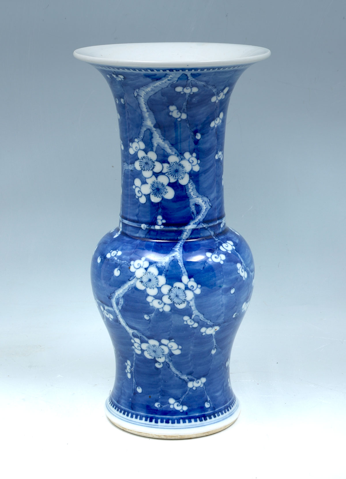 Appraisal: QING DYNASTY BLUE AND WHITE EXPORT VASE Circa Chinese blue