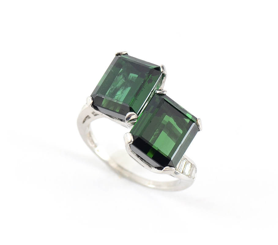 Appraisal: CA 'S PLATINUM TOURMALINE AND DIAMOND RING Platinum ring featuring