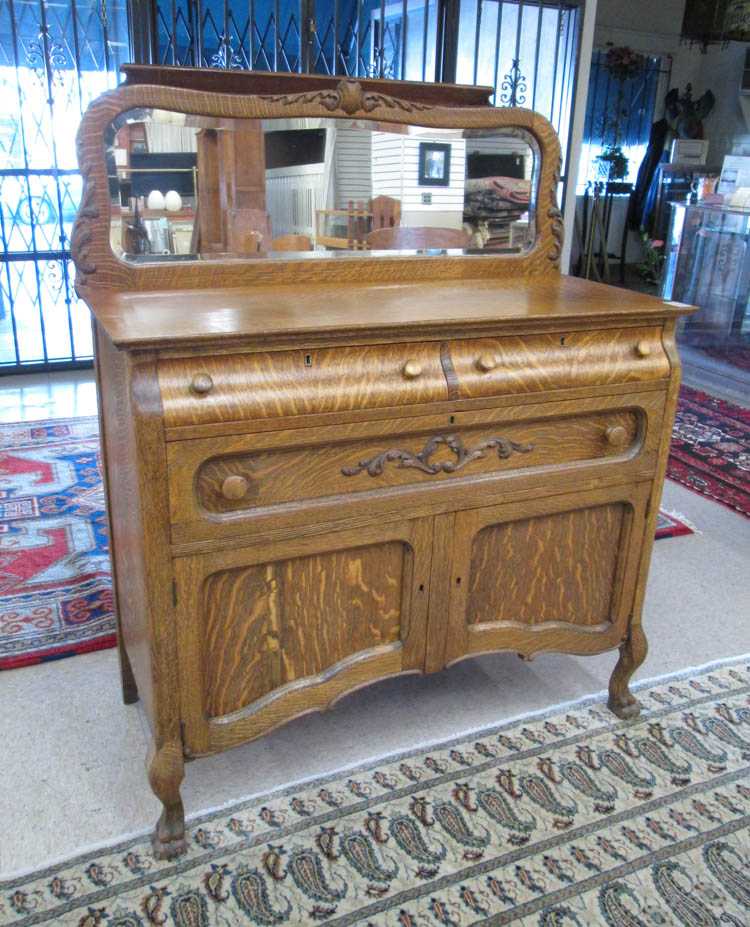 Appraisal: LATE VICTORIAN OAK BUFFET American late th century H x